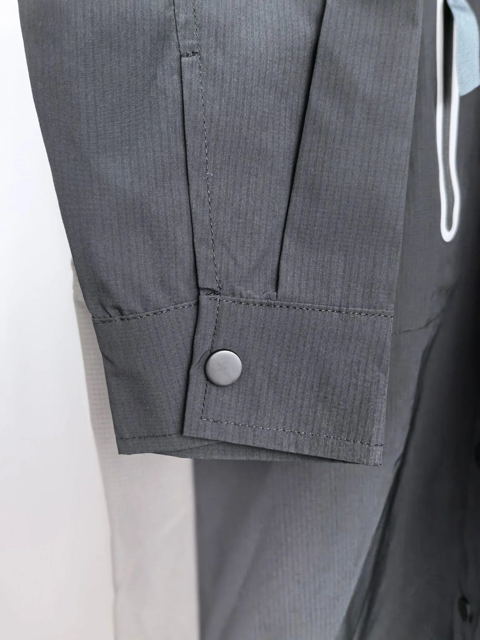 ARCTERYX 2025 Z 。 ， ， ， 、 、Breathable、 ， ， 。 Breathable ， ， 。 ， ， New Arrival ， ， 、 、 Breathable、 。 ， ， Versatile 。 ，Classic Versatile ， ， ！S—2XL